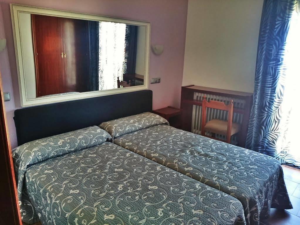 Hotel Marola А-Лансада Экстерьер фото